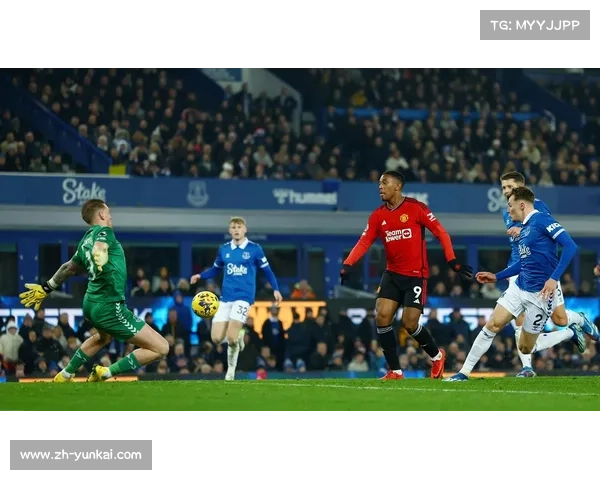 曼联对阵热刺的精彩对决，5比3的激烈战况